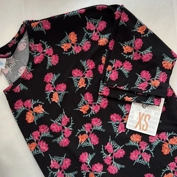 NEW! Short Sleeve Oversized Floral LuLaRoe Irma size XS - Picture 3 of 7